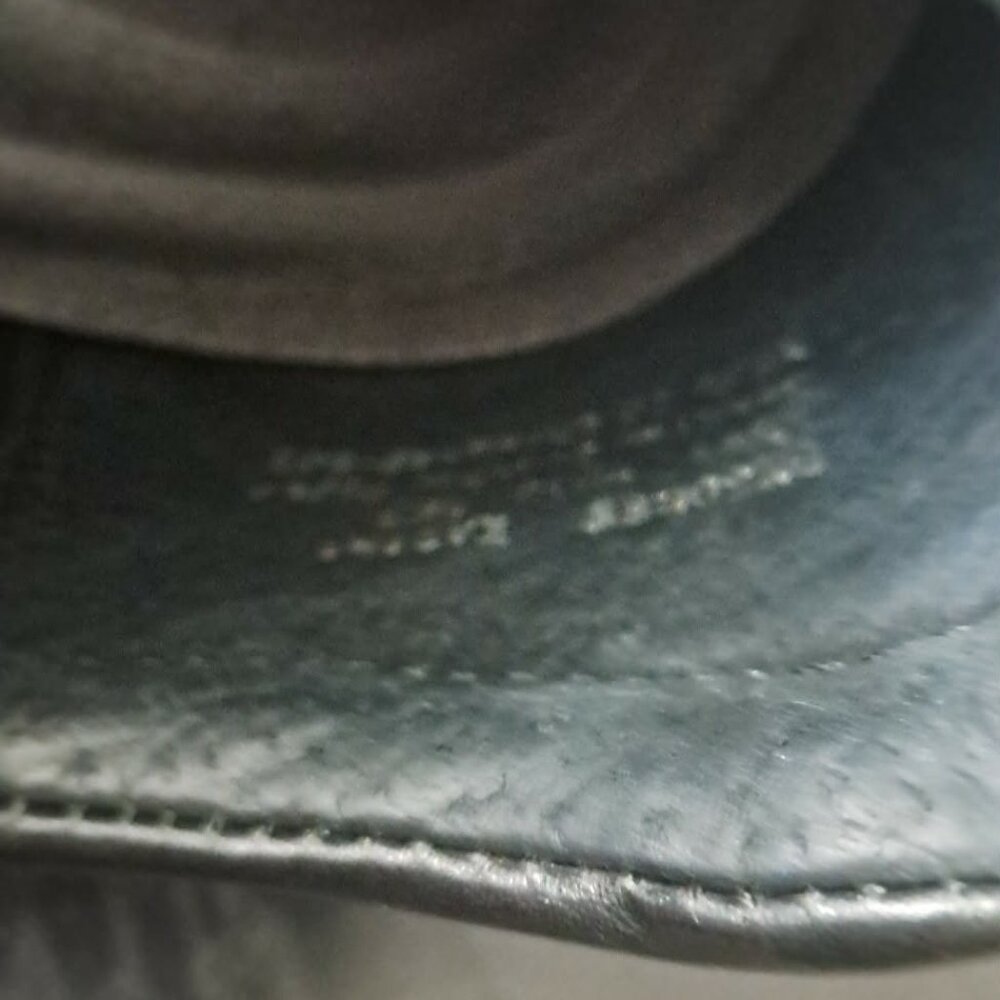 WOMENS SHOES - Picture 2 of 11